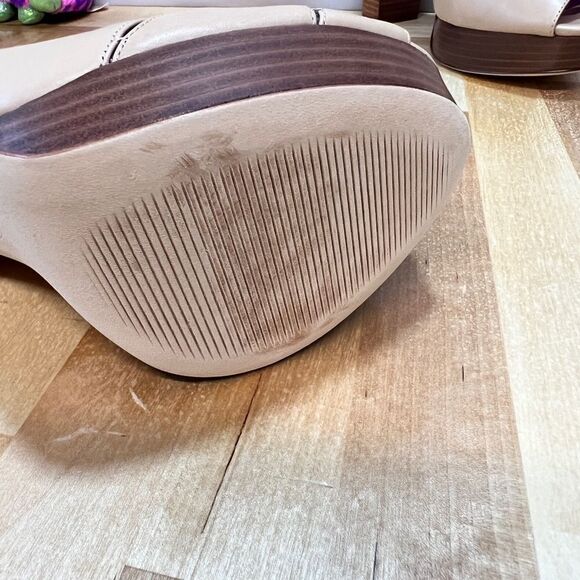 Trina Turn Joni Platform Size 9.5 - Picture 8 of 9